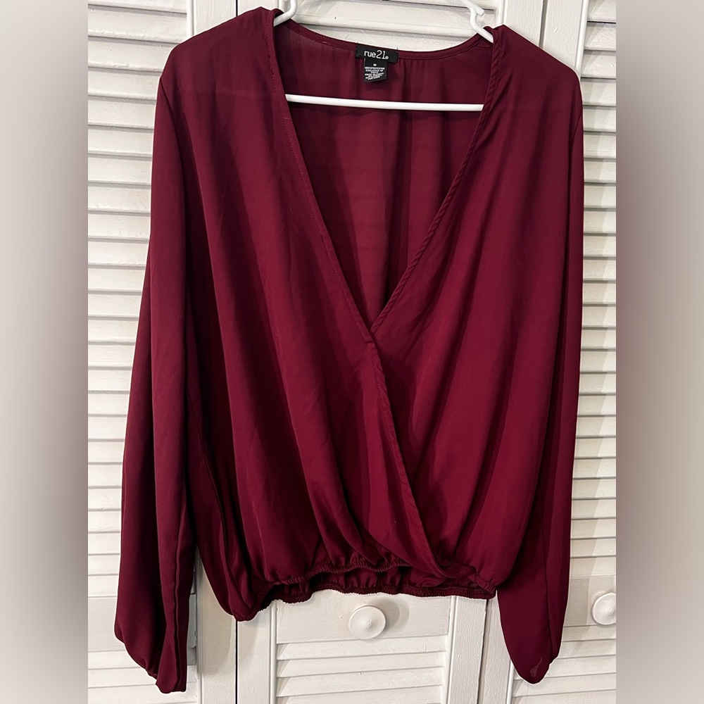 3 for $20 bundle any 3 items priced $15 and under and get them for $20🛍️🛍️🛍️ - Picture 1 of 5